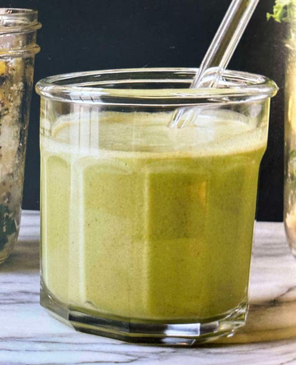 Cinnamon-Almond Green Smoothie