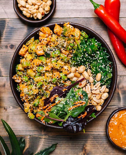 Peanut chicken bowl