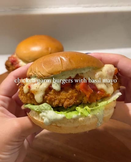 CHICKEN PARM BURGERS WITH BASIL MAYO🌿