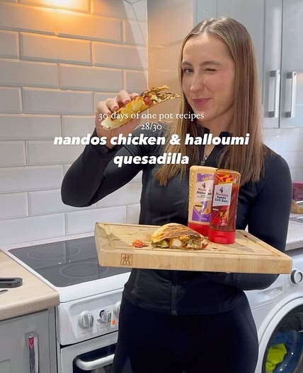 nandos chicken & halloumi quesadilla