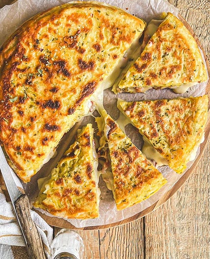 Omelette de pomme de terre et scamorza fondante