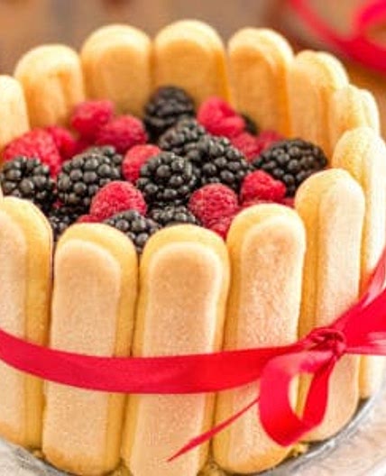 Mixed Berry Charlotte Cake