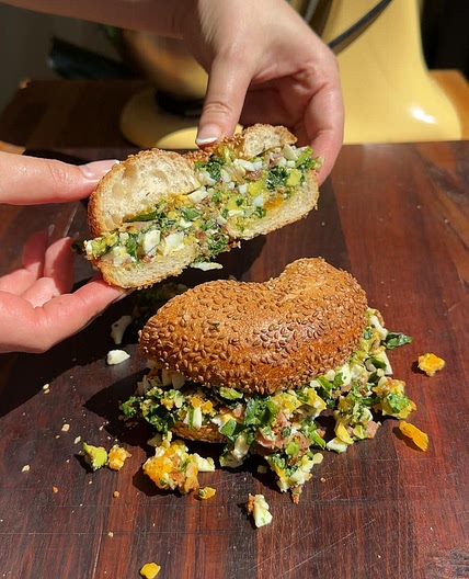 Chopped Breakfast Bagel 🥯