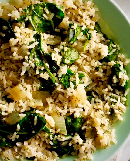 Meatless Sbenekh W’ Riz or (Spinach & Rice Pilaf).