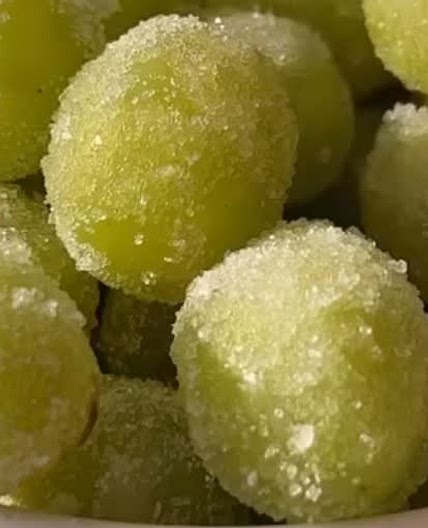 Swour Grapes 