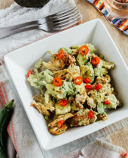 Ensalada de pollo y aguacate