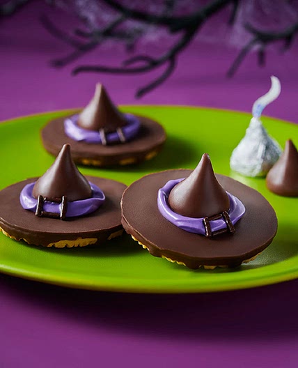 HERSHEY'S KISSES Witch's Hat Cookies Recipe | Hersheyland