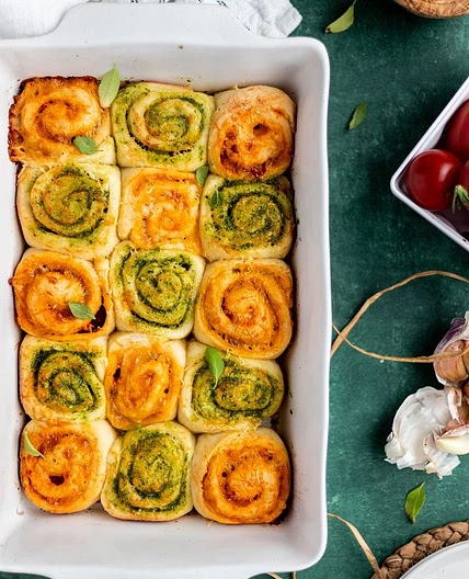 Pull Apart Pizza Pesto Buns