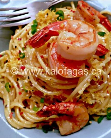 Spaghetti With Shrimp, Lemon & Saffron