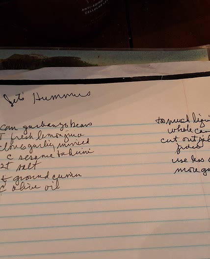 Jet Tila Hummus