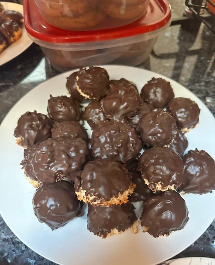 Chocolate-Dipoed Coconut Macaron