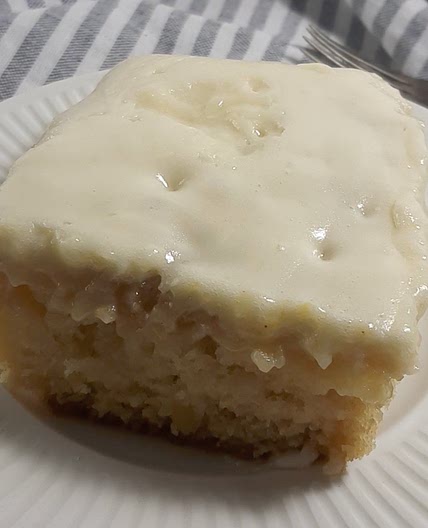 Moist Pineapple Cake