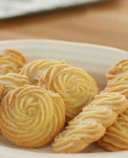 Viennese whirl biscuits