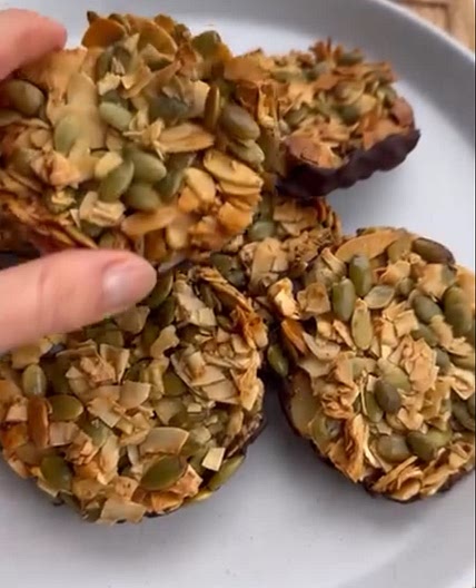 Crunchy Seed Cookies