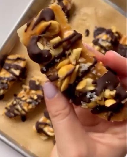 Banana snickers 