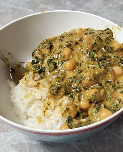 Lazy Bastard's Chicken & Spinach Yellow Curry