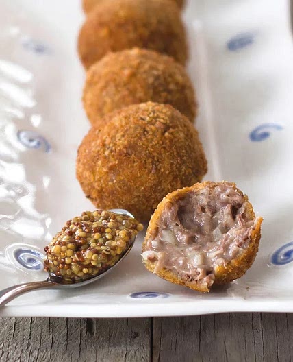 Bitterballen (Dutch Croquettes) - The Skillful Cook