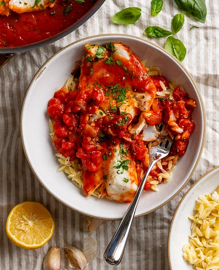 Quick & Healthy Poached Cod in Tomato Sauce