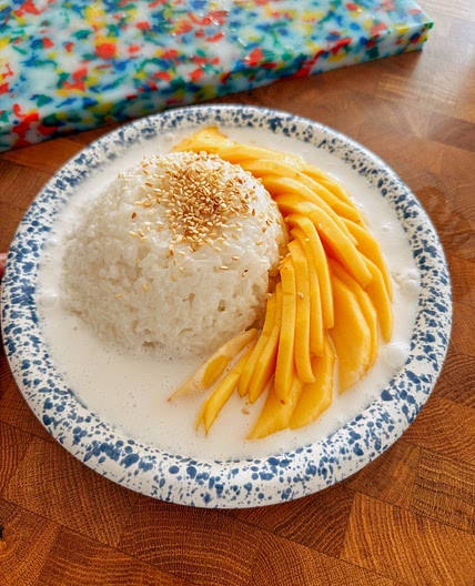 6-Ingredient Rice-Cooker Thai Mango Sticky Rice