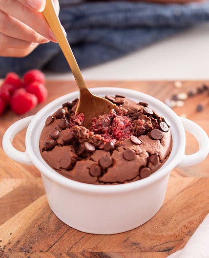 Chocolate Raspberry Baked Oats