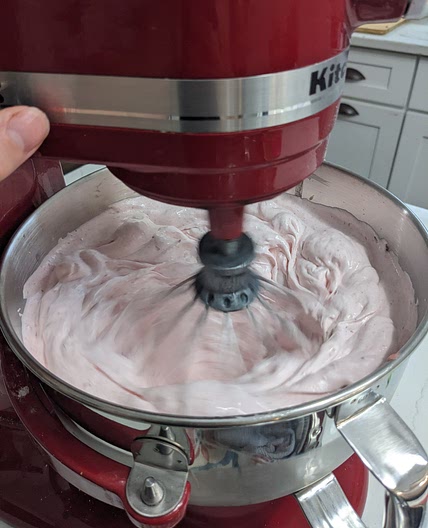 Strawberry meringue mousse