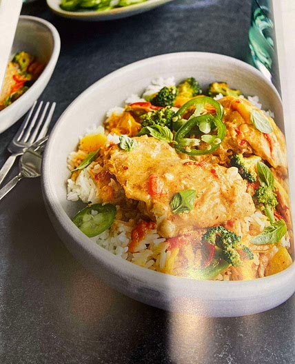 Red Chicken Curry 
