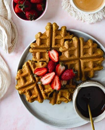 Fluffy Pumpkin Protein Waffles with Protein Chocolate Sauce
