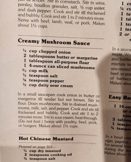 Creamy Mushroom Sauce (red cookbook)