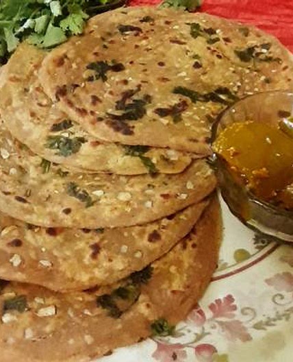 गार्लिक लच्छा पराठा (Garlic lachha paratha recipe in hindi)