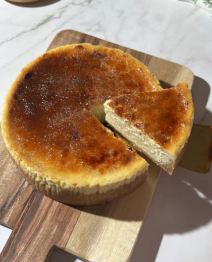 Creme brulee cheesecake
