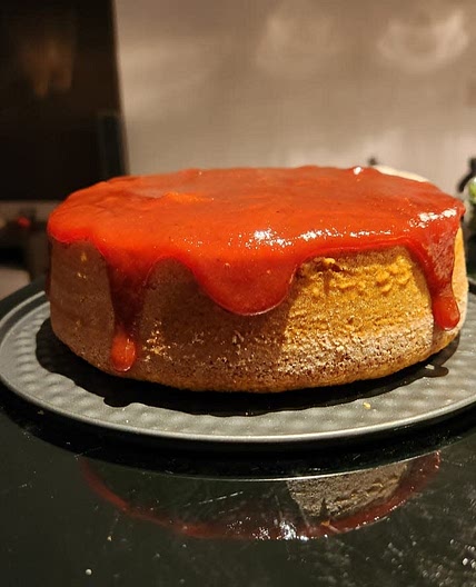 Bolo de Fuba com Brigadeiro de Requeijão e Goiabada