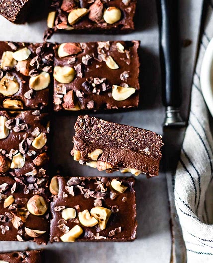 20-Minute Hazelnut No-Bake Brownies (GF & vegan)