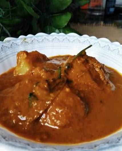 ढाबा स्टाइल दम आलू (dhaba style dum aloo recipe in Hindi)
