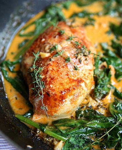 Parika chicken & spinach with white wine butter thyme sauce