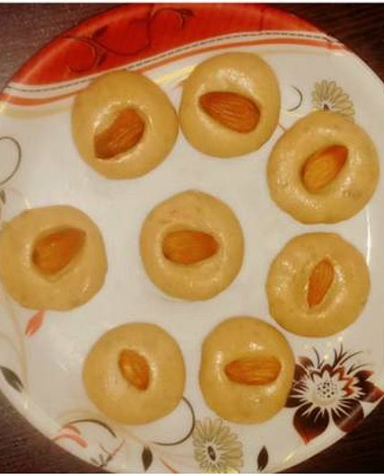 इंस्टेंट पेंडा (Instant Peda recipe in Hindi)