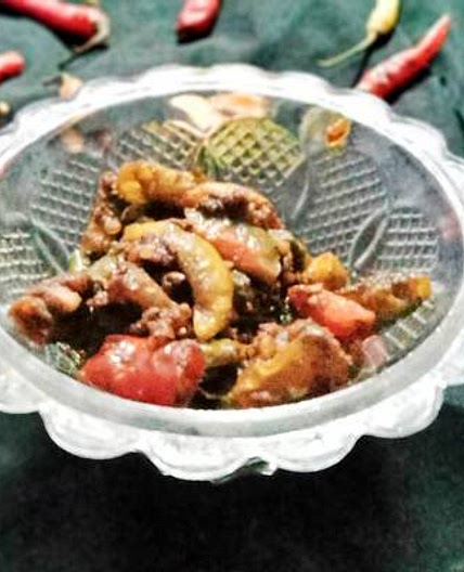 झटपट हरी मिर्च आचार (Jhatpat hari mirch achar recipe in hindi)