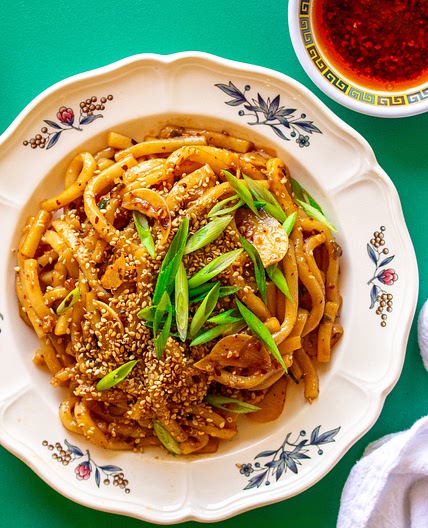 10-Minute Chili Oil Garlic Udon Noodles