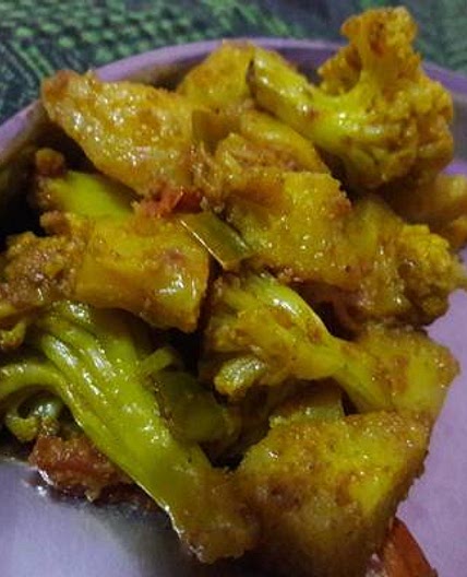 आलू और गोभी की सब्जी (Aloo aur gobhi ki sabzi recipe in Hindi)