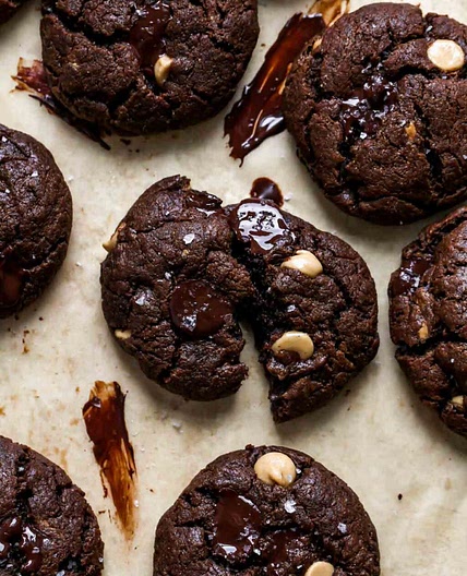 Chocolate Peanut Cookies