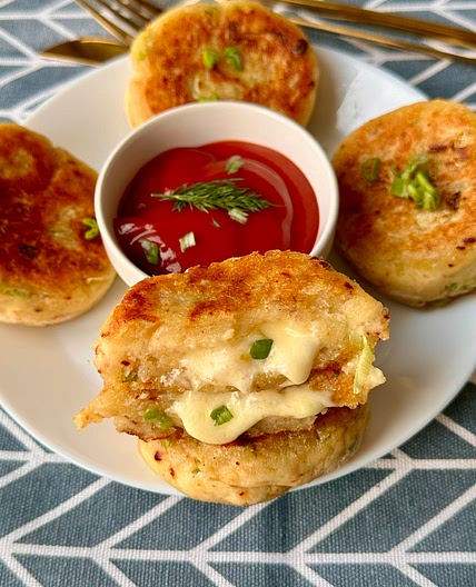 Cheesy Potato Pancakes 