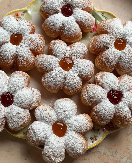 Flower doughnuts 🌼