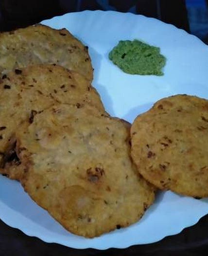 खस्ता पूरी (khasta puri recipe in hindi)