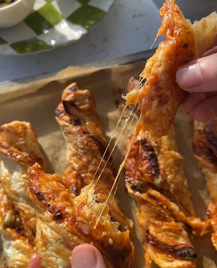 Puff pizza twists 🍕