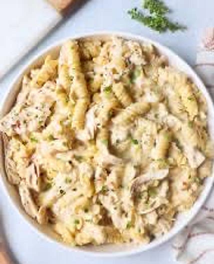 Crockpot Garlic Parmesan Chicken Pasta