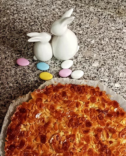 Almond tart