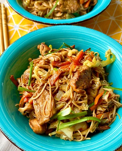 20 Minute Hoisin Chicken Rice Noodles 
