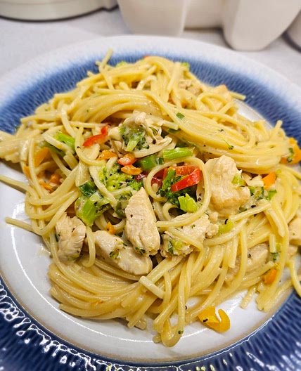 Cheesy Chicken Primavera