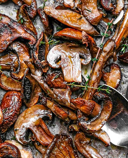 Crispy Roasted Mushrooms with Garlic & Thyme