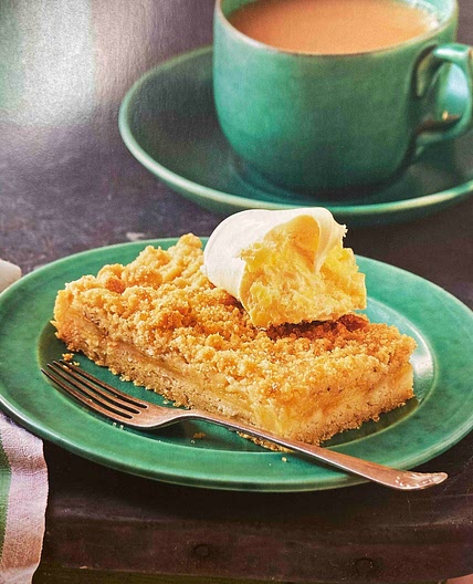 Apple Crumble Slice