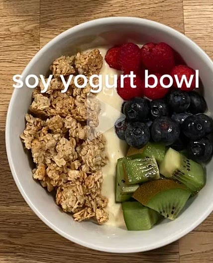 Vegan Yogurt Bowl 